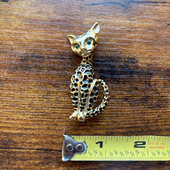 Vintage Gold-Tone Leopard Cat Brooch With Green Rhinestone Eyes & Black Enamel - Picture 8 of 8
